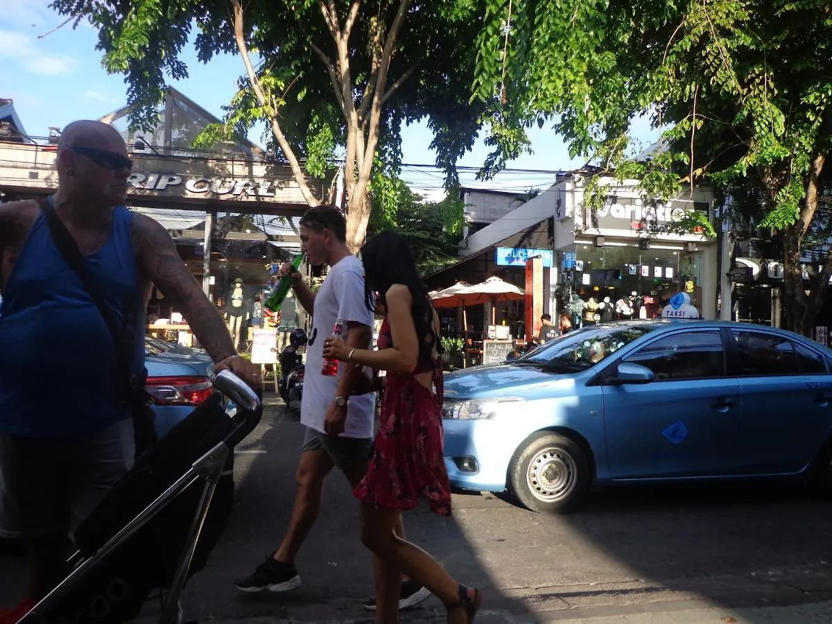 Hotel Srikrisna Seminyak 0*,